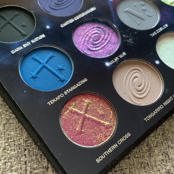 NIB Nomad New Zealand Stargazing Palette - Picture 2 of 10